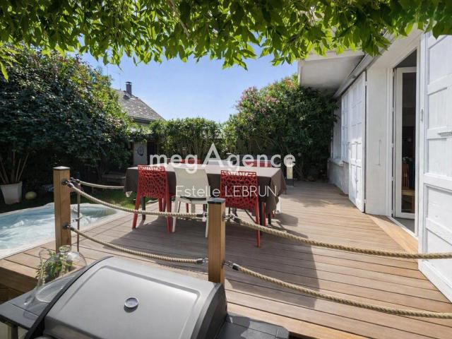 Maison 8 pièces 146 m²