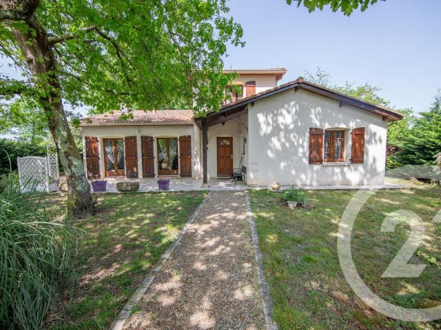 Maison 8 pièces 146 m²