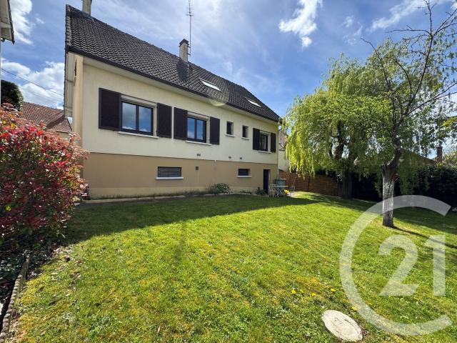 Maison 8 pièces 146 m²
