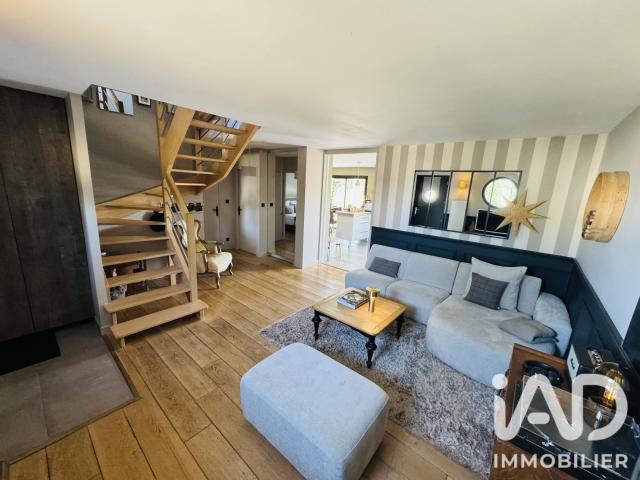 Maison 8 pièces 147 m²