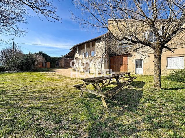 Maison 8 pièces 147 m²