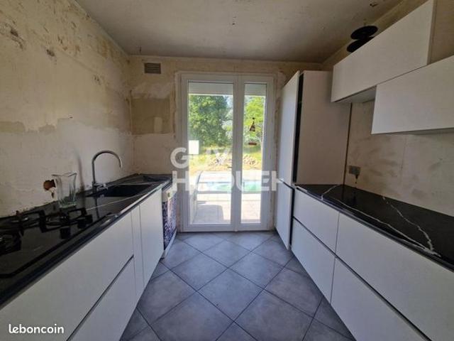 Maison 8 pièces 148 m²