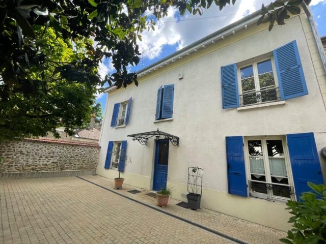 Maison 8 pièces 148 m²