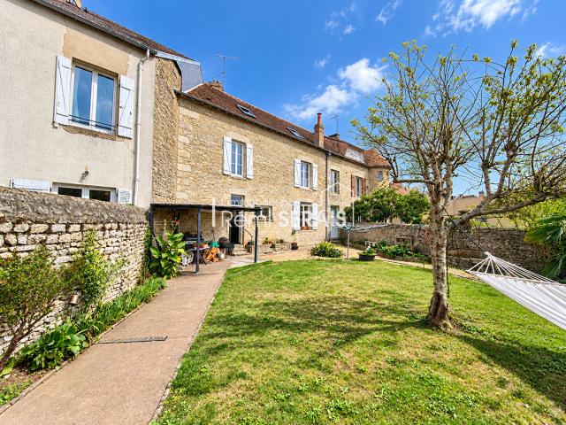 Maison 8 pièces 148 m²