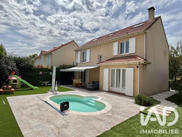 Maison 8 pièces, 148 m² à louer à Margency 95580