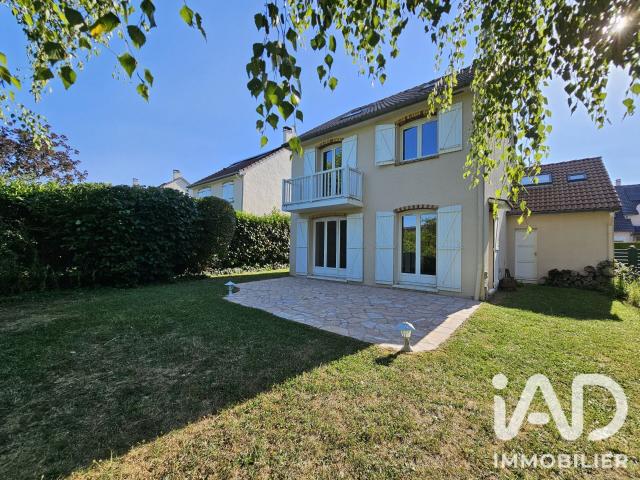 Maison 8 pièces, 148 m² à louer à Saint Germain en Laye 78112