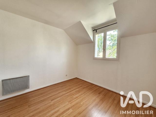 Maison 8 pièces, 148 m² à louer à Saint Germain en Laye 78112