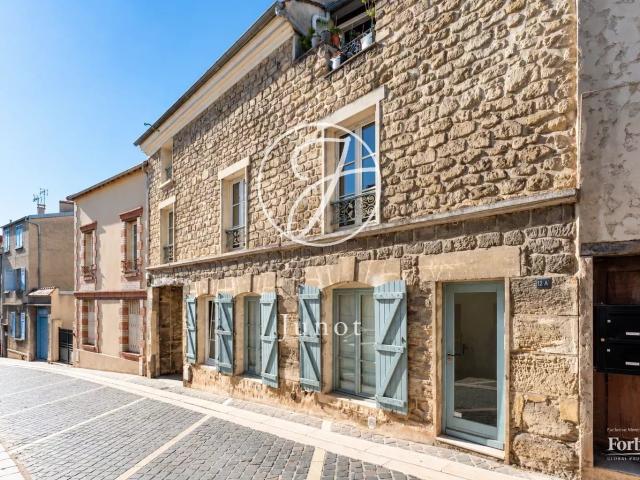Maison 8 pièces 149 m²