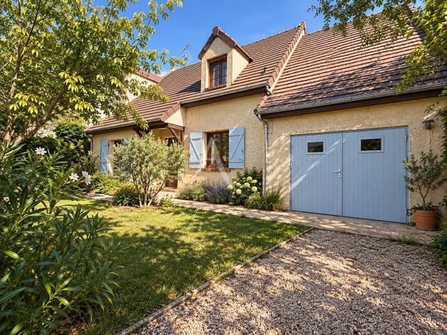Maison 8 pièces 140 m²