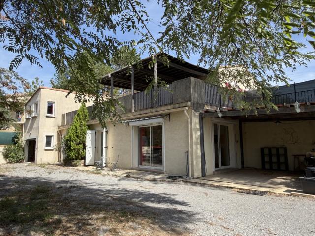 Maison 8 pièces 140 m²