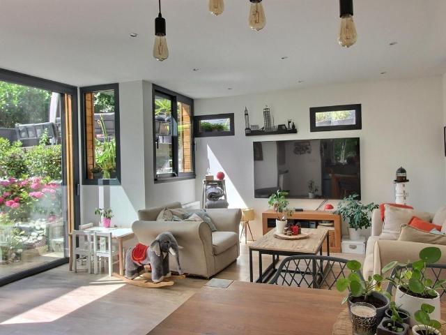 Maison 8 pièces 140 m²