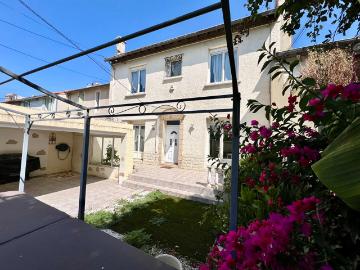 Maison 8 pièces 140 m²