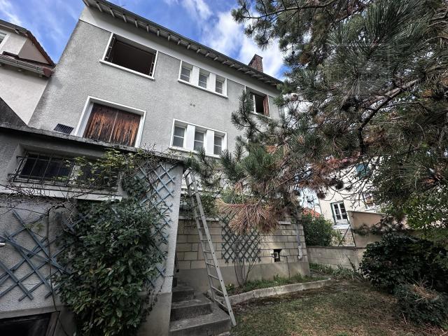 Maison 8 pièces 140 m²