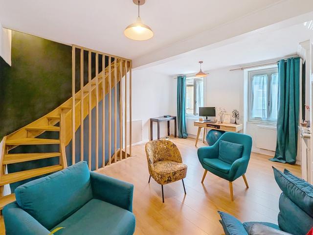 Maison 8 pièces 141 m²