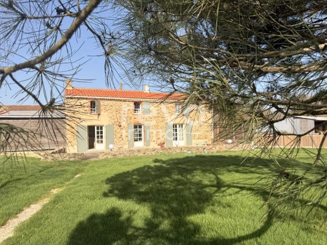 Maison 8 pièces 141 m²
