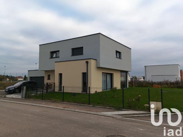 Maison 8 pièces 143 m²