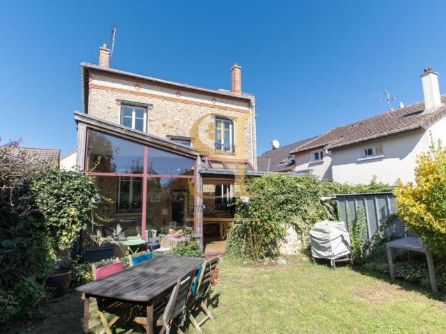Maison 8 pièces 143 m²