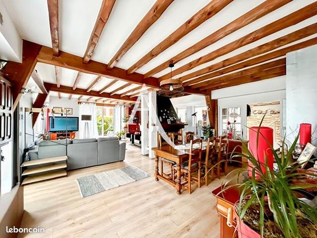 Maison 8 pièces 143 m²