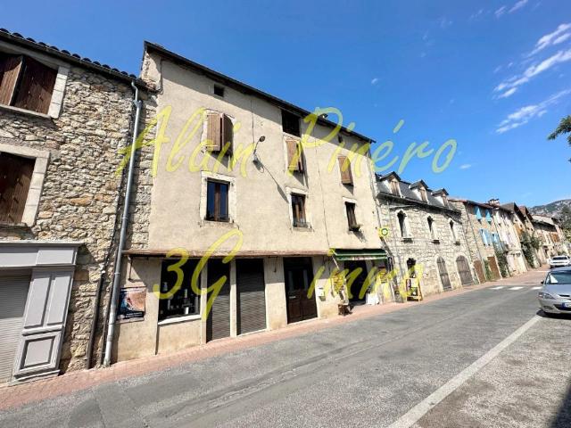 Maison 8 pièces 154 m²