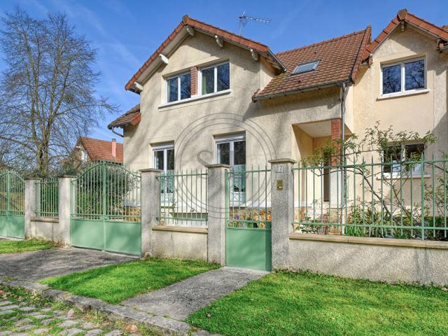 Maison 8 pièces 154 m²