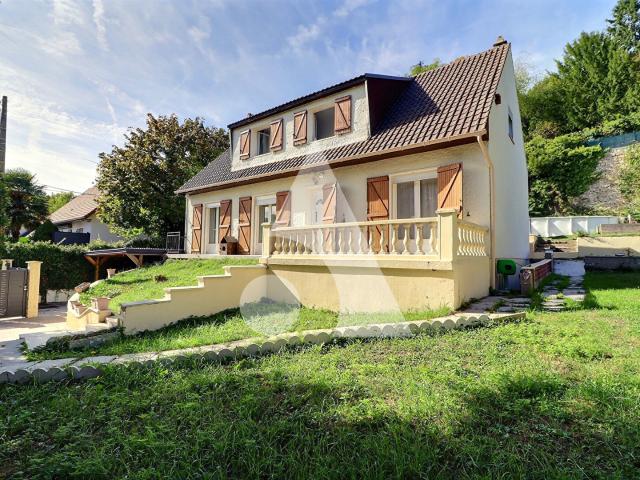 Maison 8 pièces 155 m²