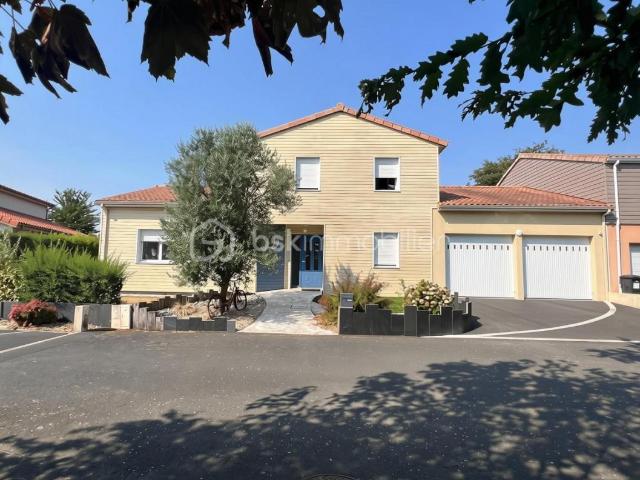 Maison 8 pièces 155 m²
