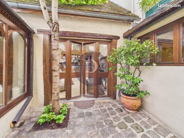 Maison 8 pièces 155 m²