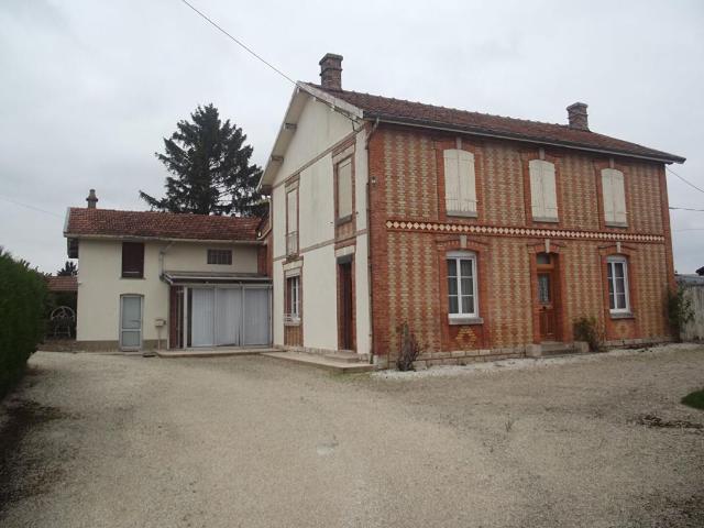 Maison 8 pièces 156 m²