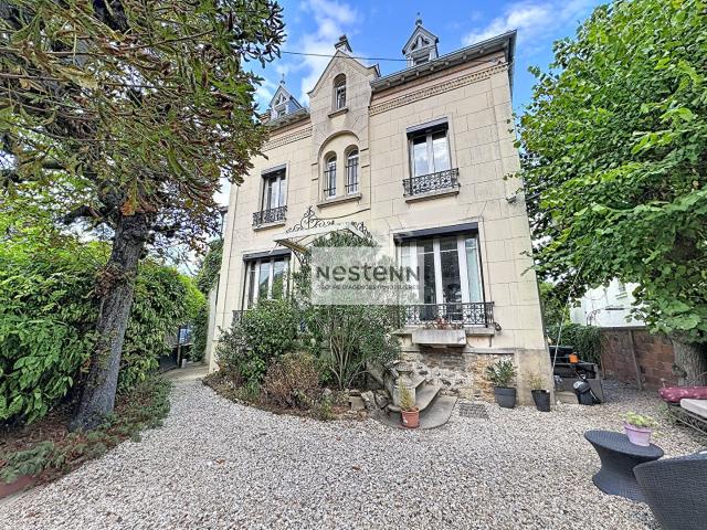 Maison 8 pièces 156 m²