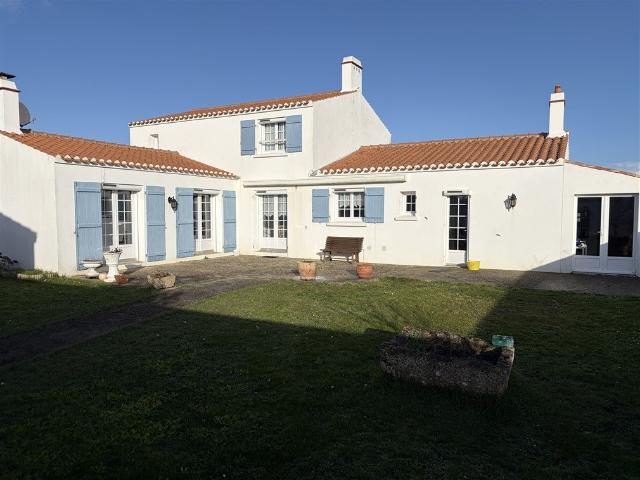 Maison 8 pièces 156 m²