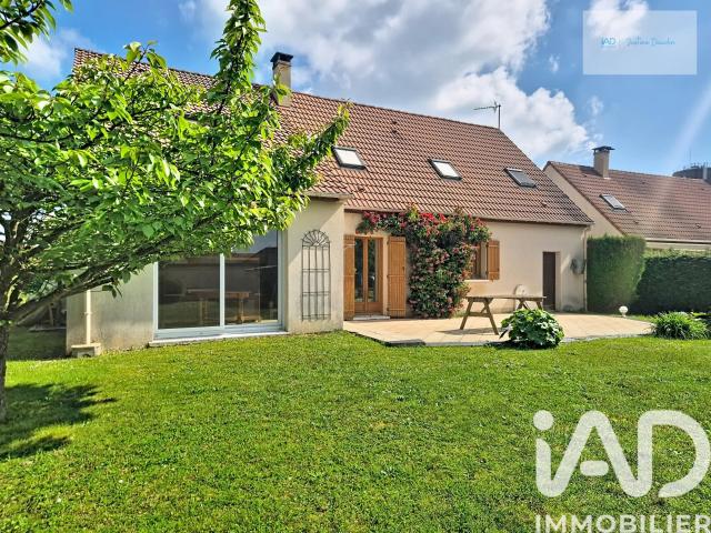 Maison 8 pièces 156 m²