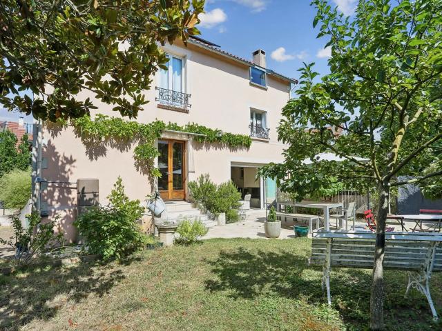 Maison 8 pièces 156 m²