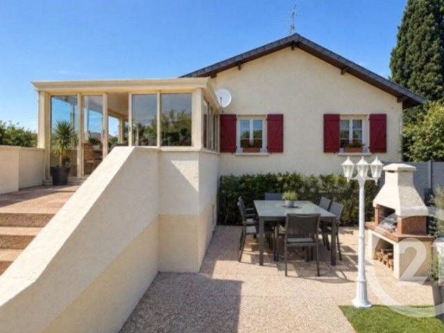Maison 8 pièces 157 m²
