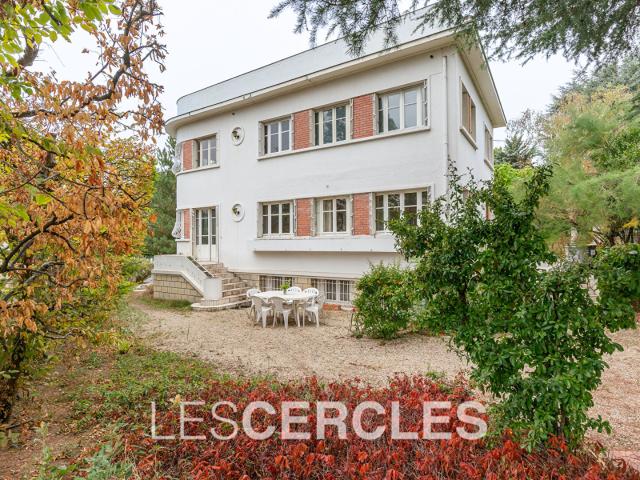 Maison 8 pièces 157 m²