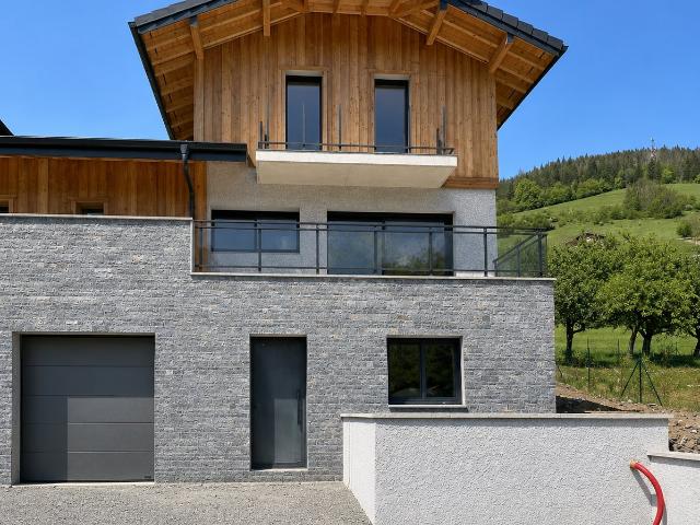 Maison 8 pièces 158 m²
