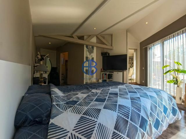 Maison 8 pièces 158 m²