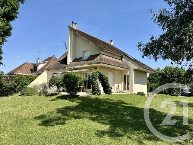 Maison 8 pièces 159 m²