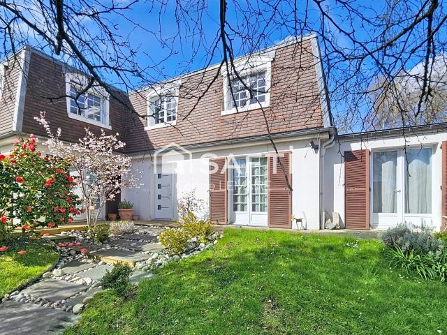 Maison 8 pièces 159 m²