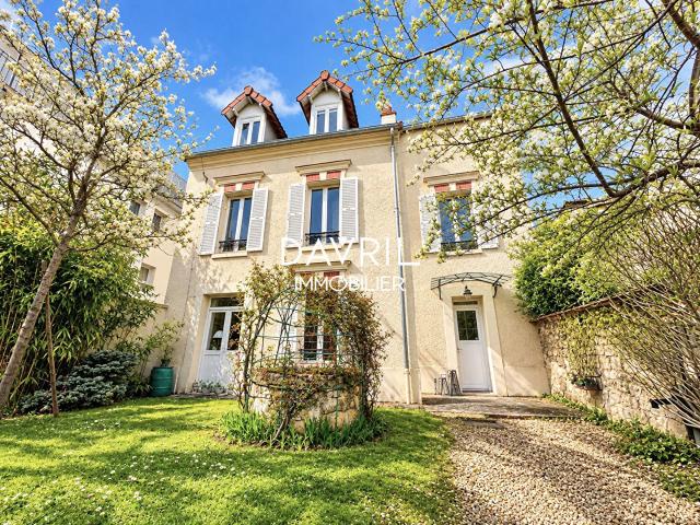 Maison 8 pièces 159 m²