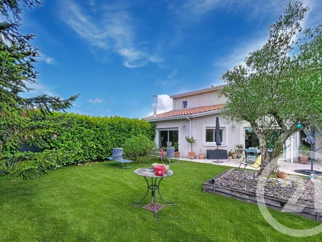 Maison 8 pièces 159 m²