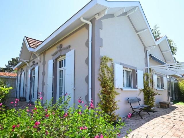 Maison 8 pièces 170 m²