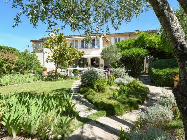 Maison 8 pièces 150 m²