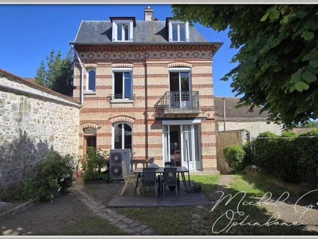 Maison 8 pièces 150 m²
