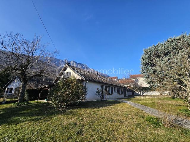 Maison 8 pièces 150 m²