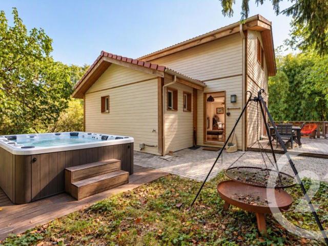 Maison 8 pièces 150 m²