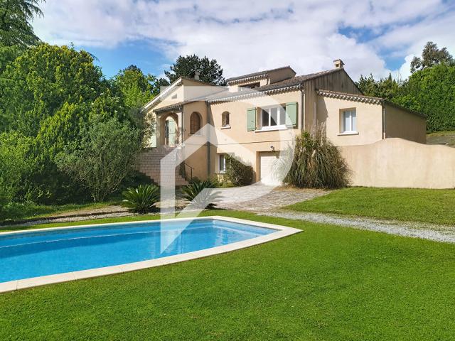 Maison 8 pièces 150 m²