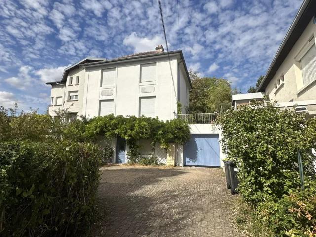 Maison 8 pièces 150 m²