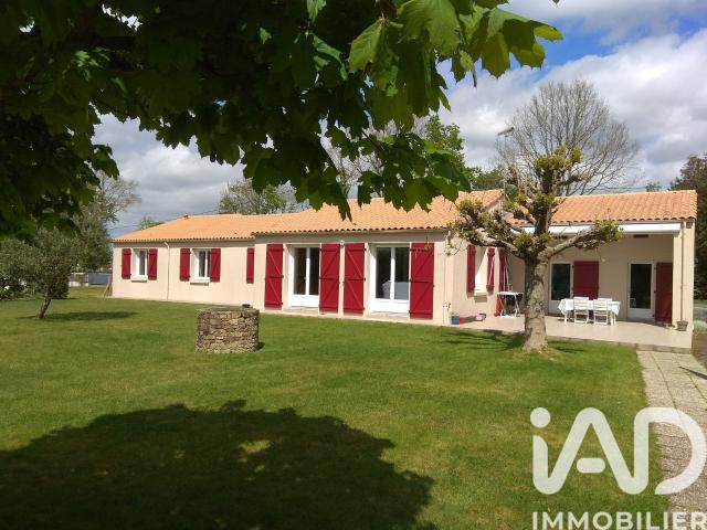 Maison 8 pièces 151 m²