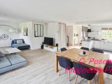 Maison 8 pièces 151 m²