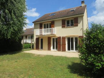 Maison 8 pièces 151 m²